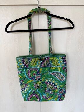 Vera Bradley Green Paisley Quilted Shoulder Tote Multi-Color 🌿